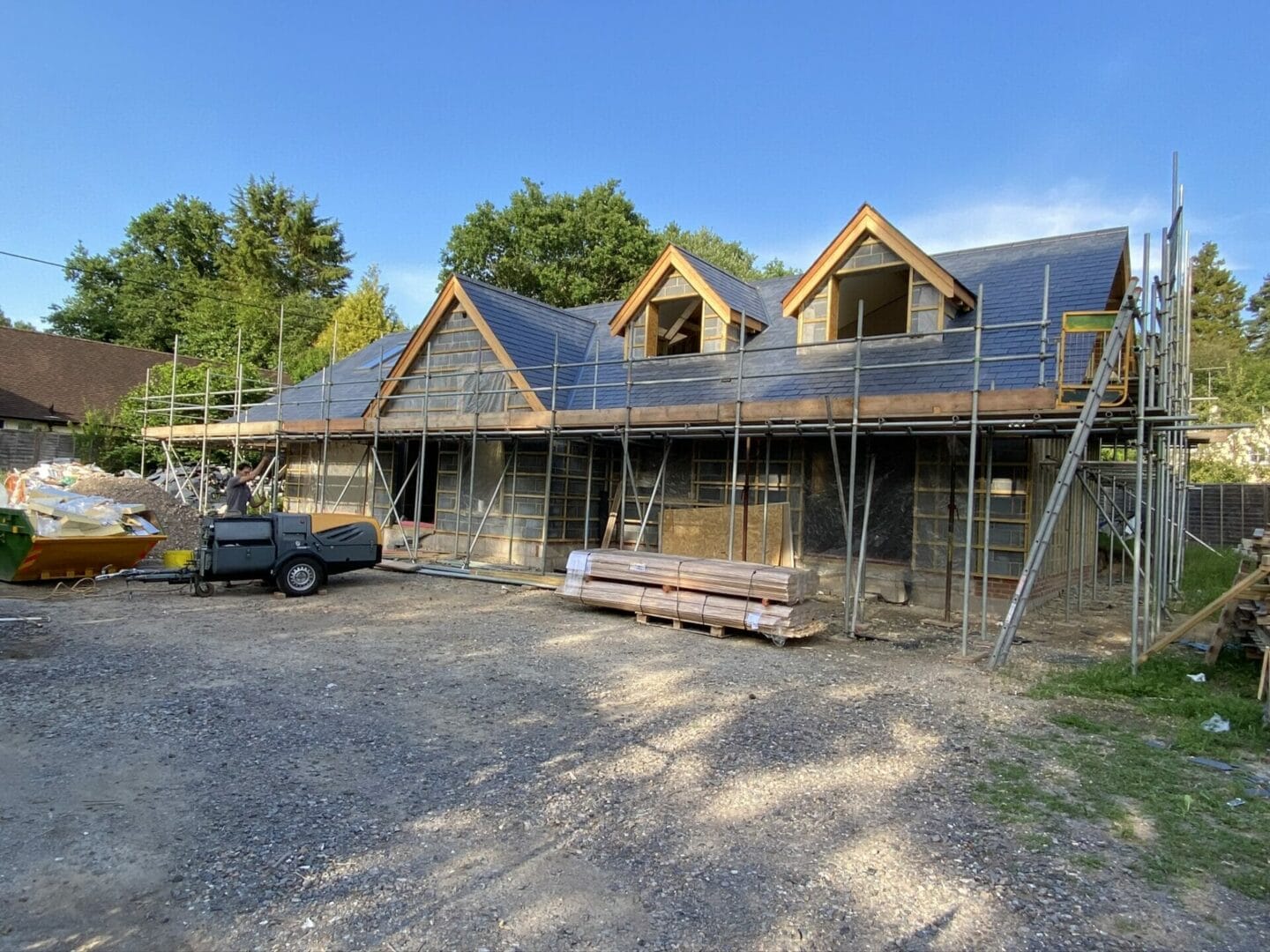 Floor screeding